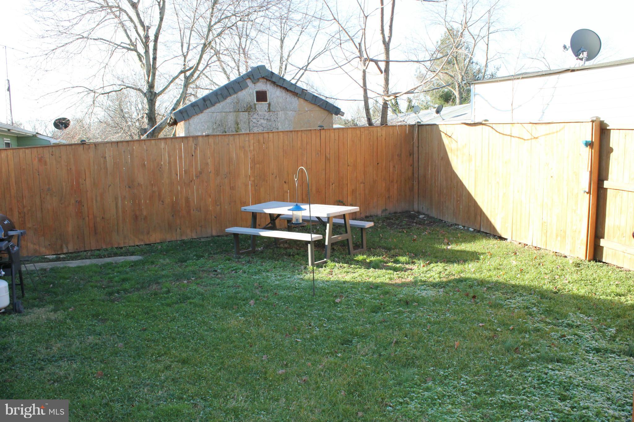 HILLSIDE - Residential