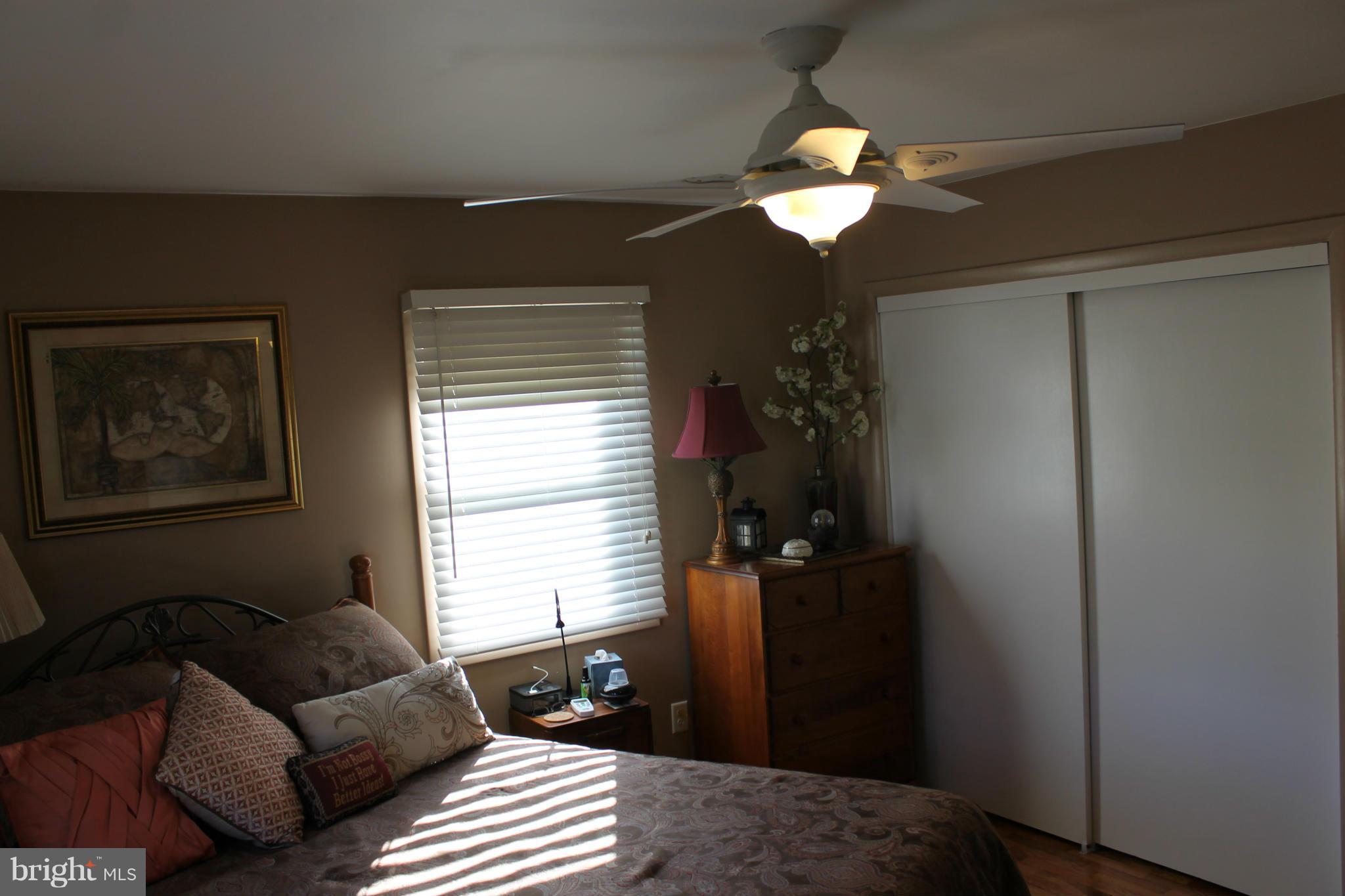 HILLSIDE - Residential