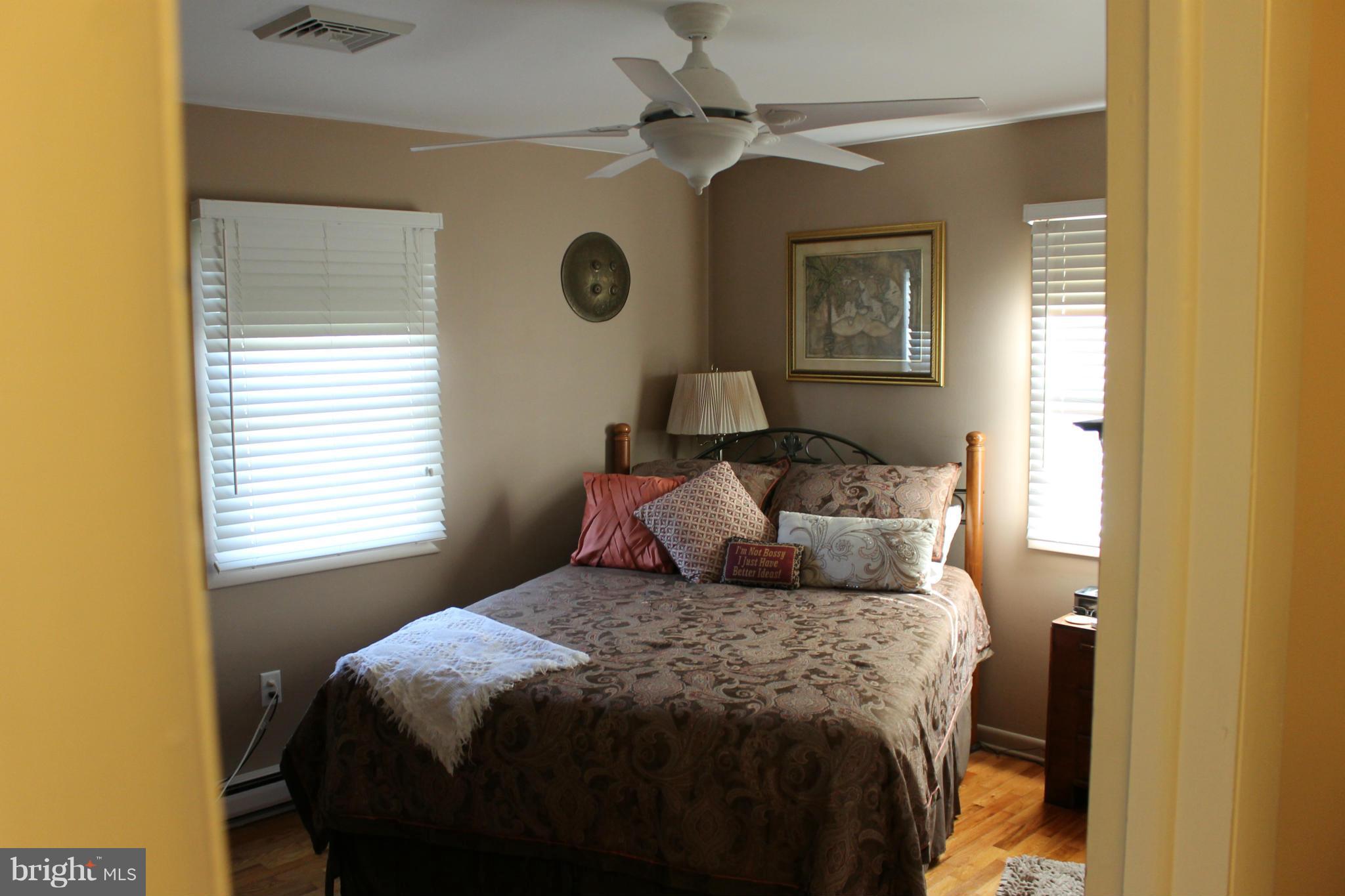 HILLSIDE - Residential