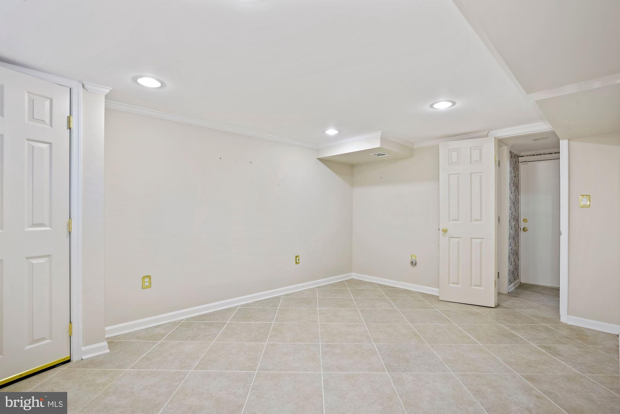 WEST CHEVY CHASE HEIGHTS - Residential