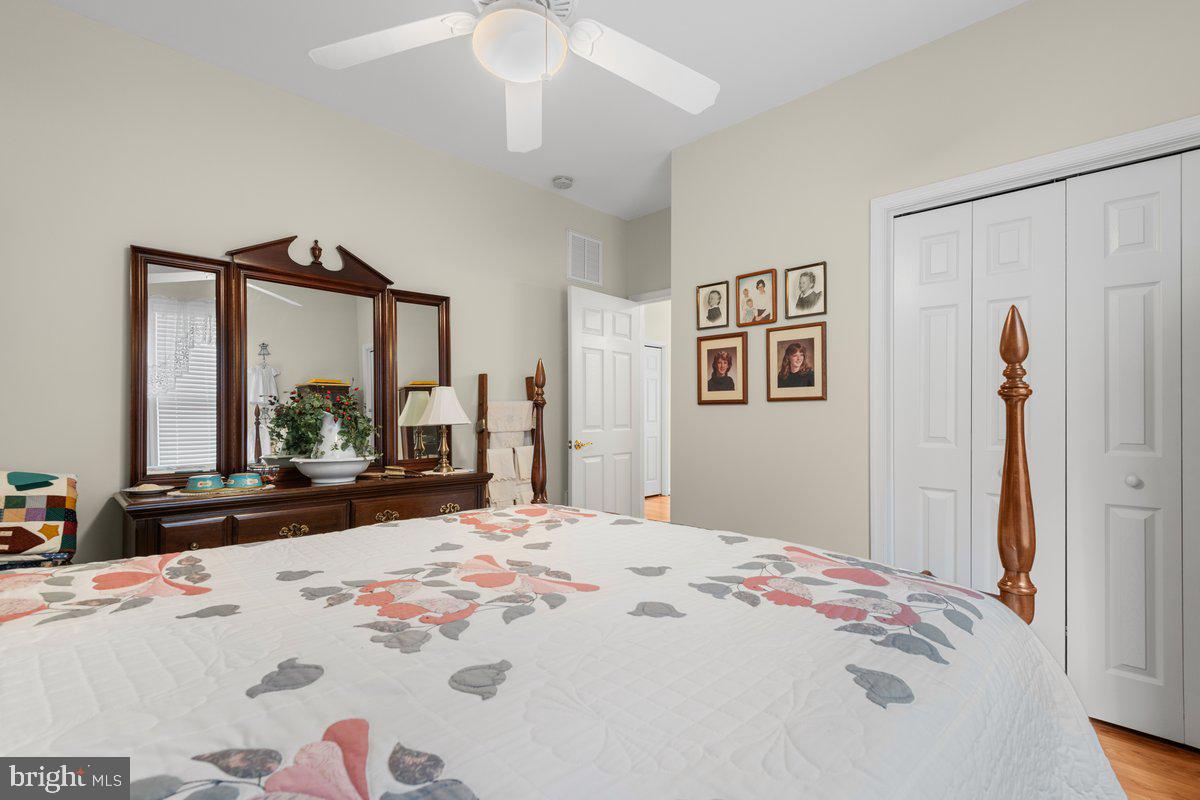 GREENWICH PARK - Residential