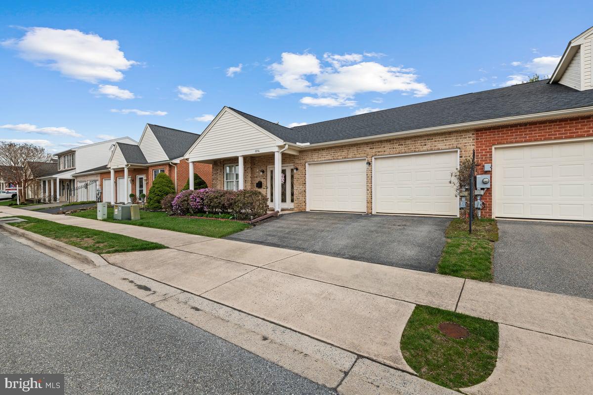 GREENWICH PARK - Residential