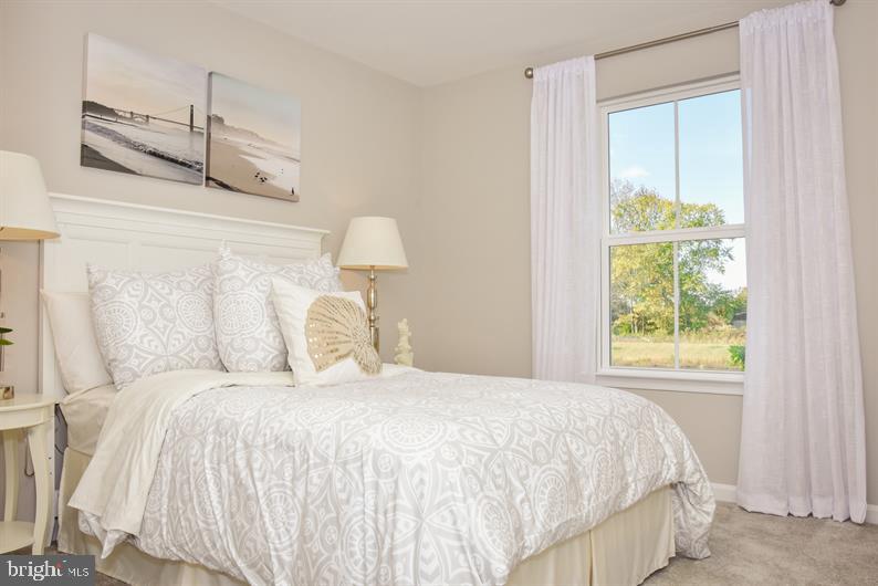 HERON PONDS - Residential