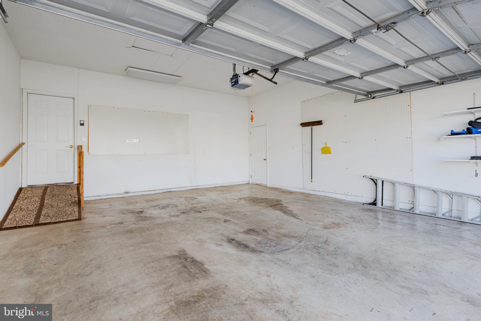 JERMAE ESTATES - Residential