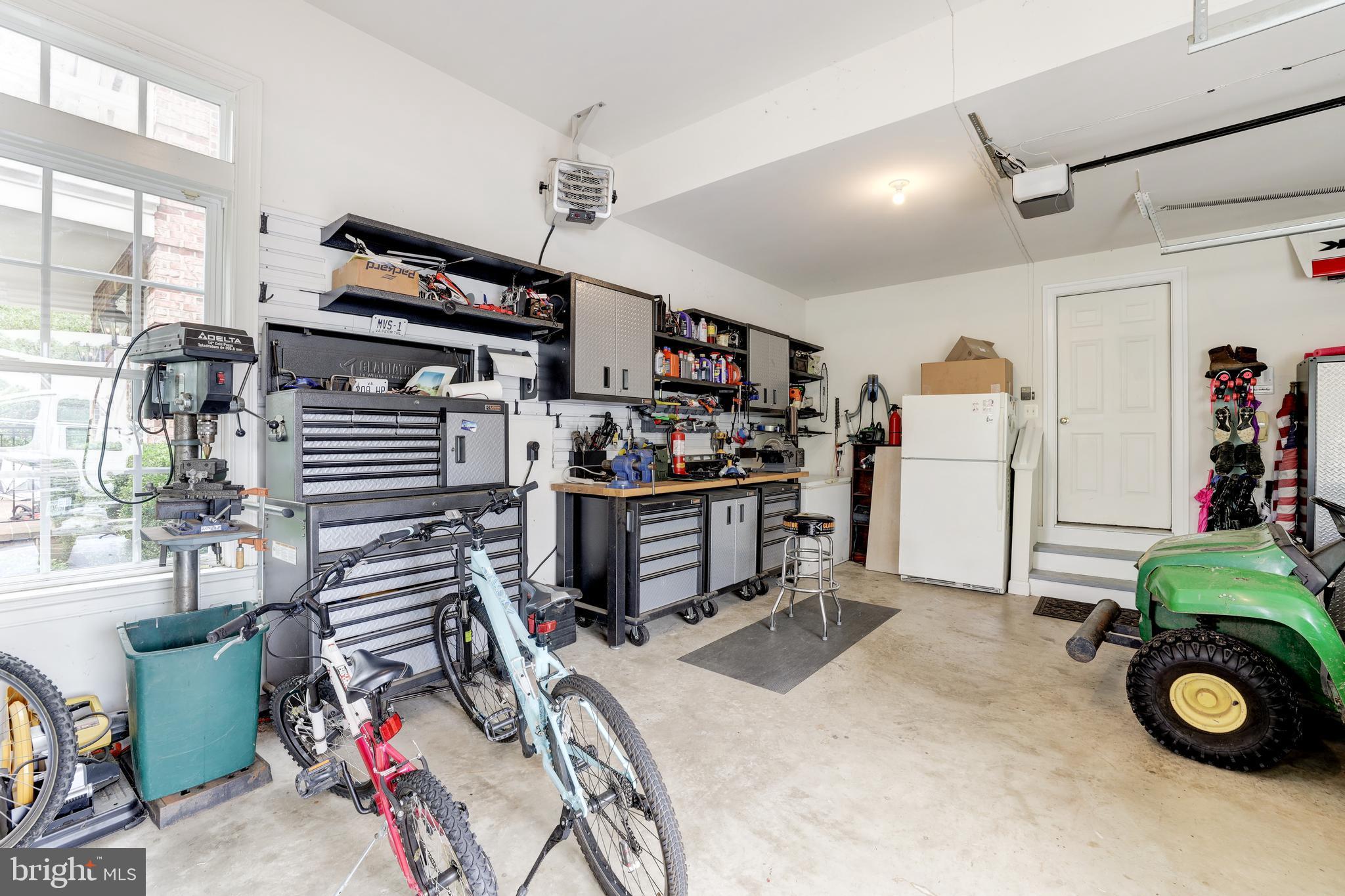 CEDAR CREST - Residential