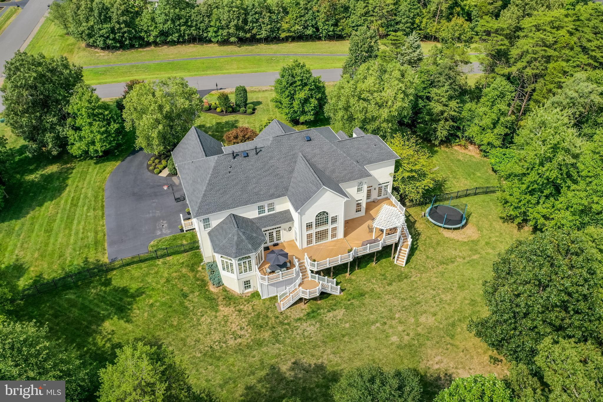 CEDAR CREST - Residential