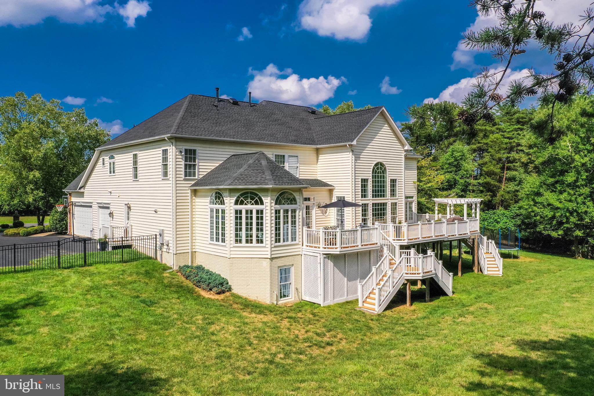 CEDAR CREST - Residential