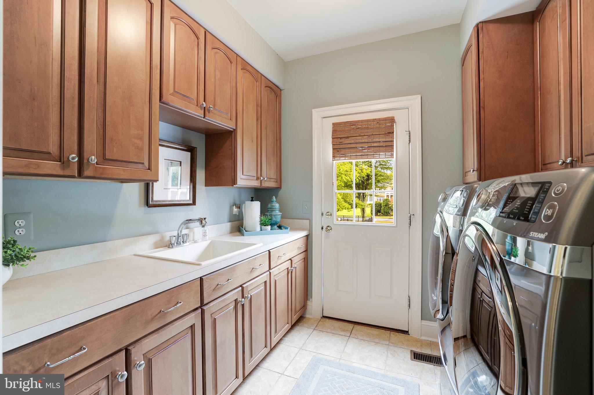 CEDAR CREST - Residential