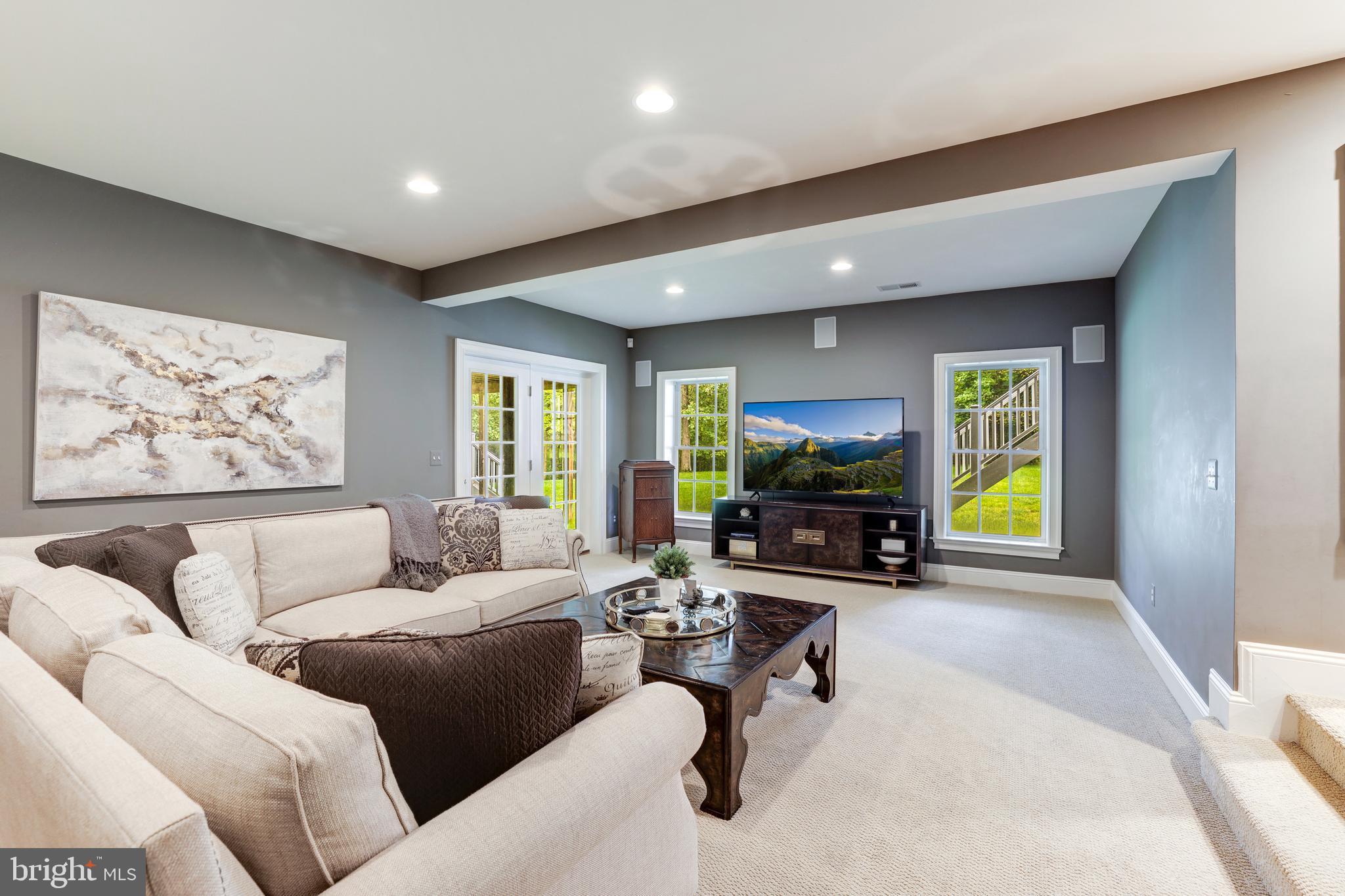 CEDAR CREST - Residential