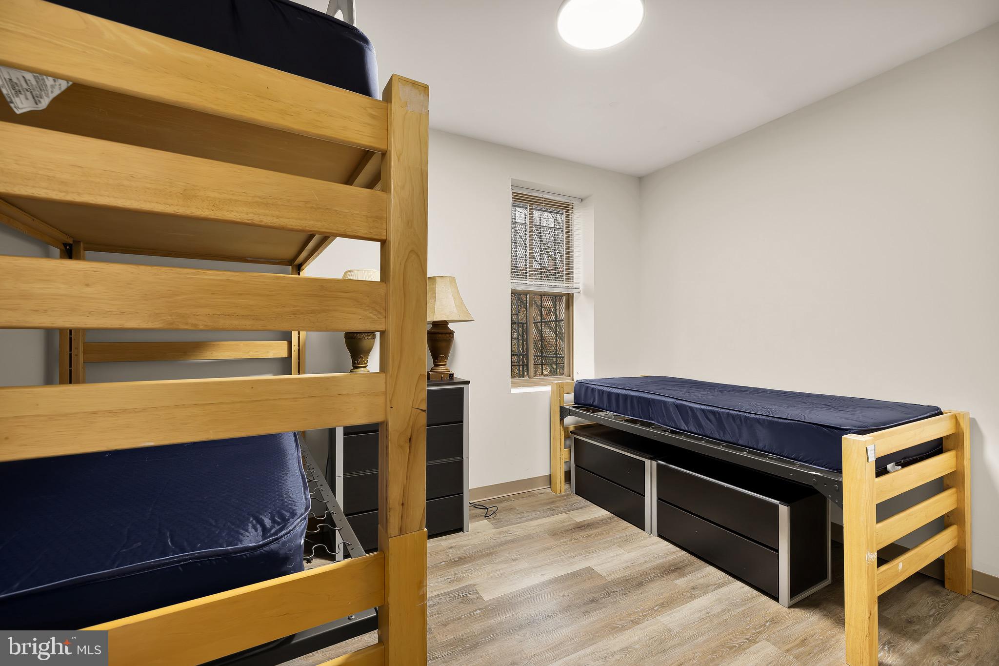 CAPITOL HILL - Residential Income