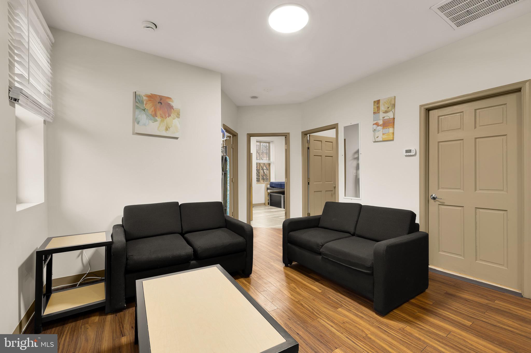 CAPITOL HILL - Residential Income