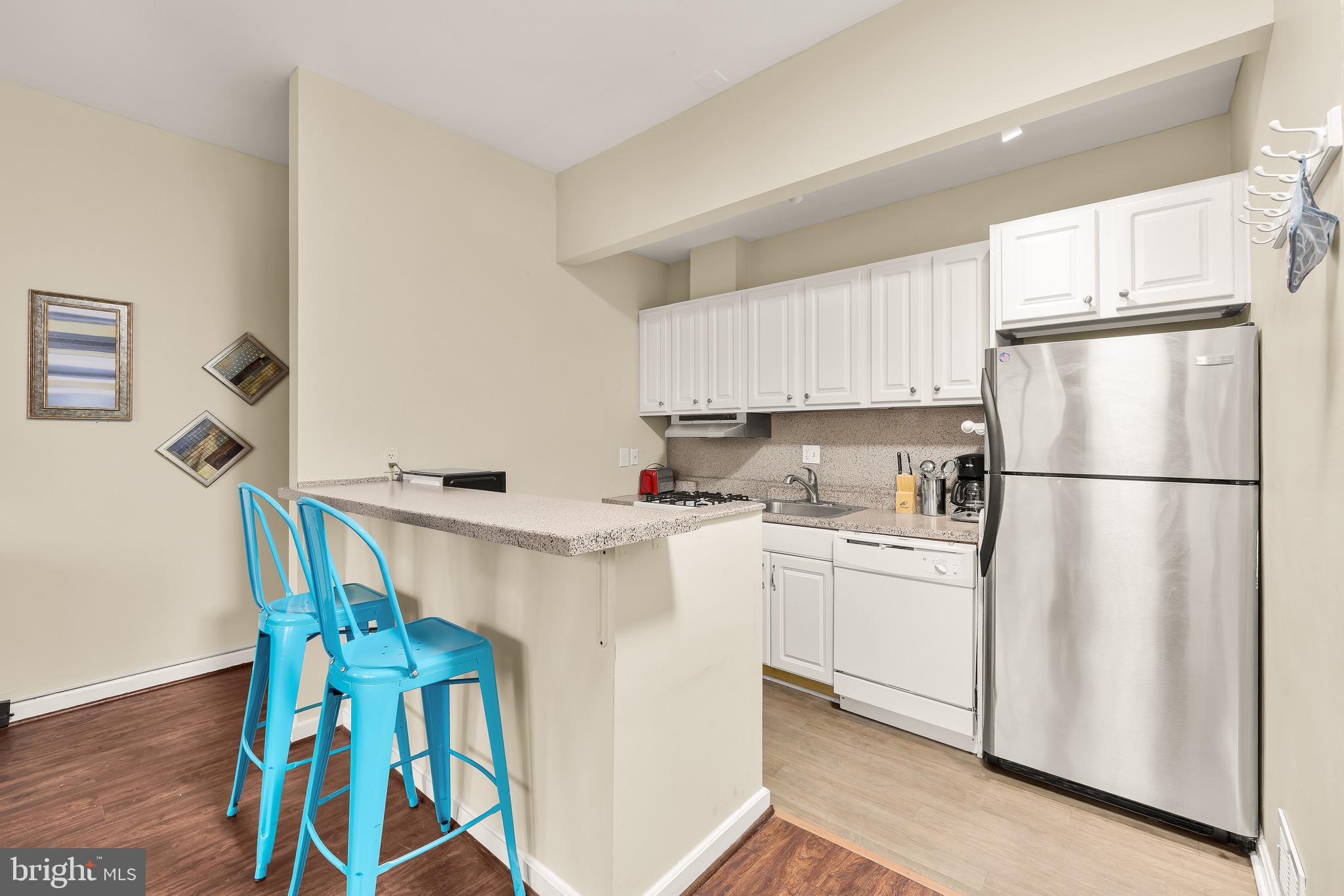 CAPITOL HILL - Residential Income