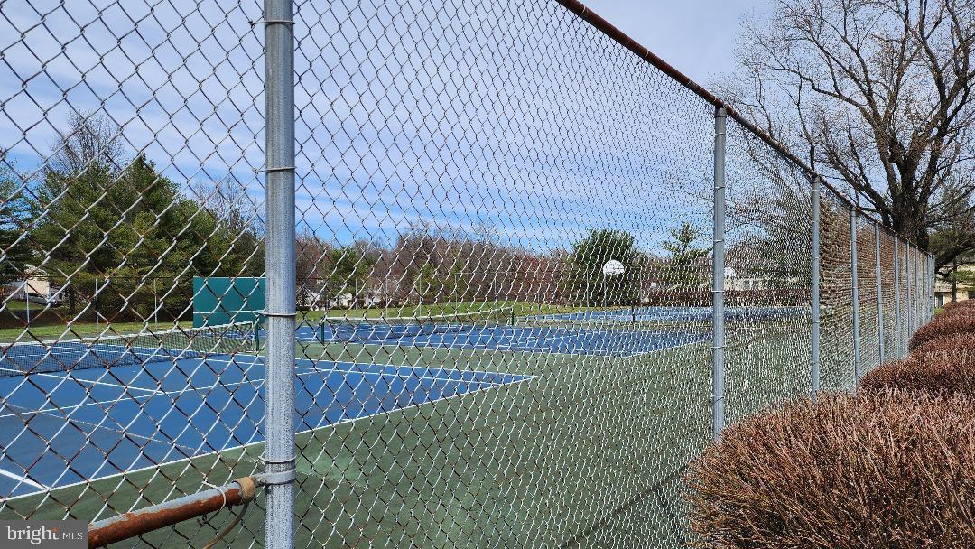 NEW MARKET WEST - Residential