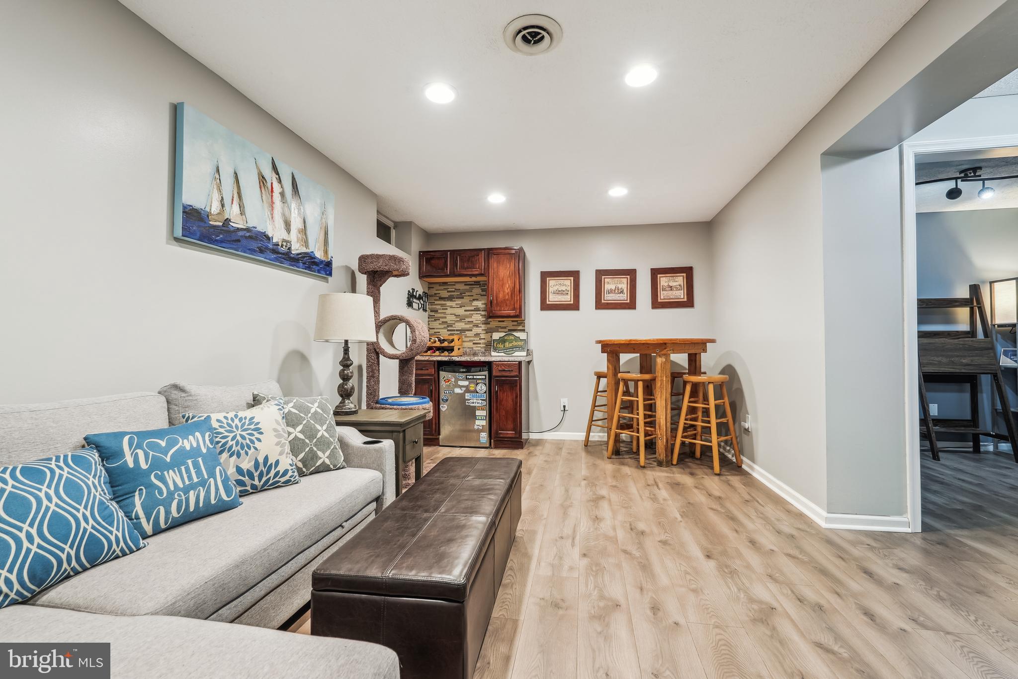 NEW MARKET WEST - Residential