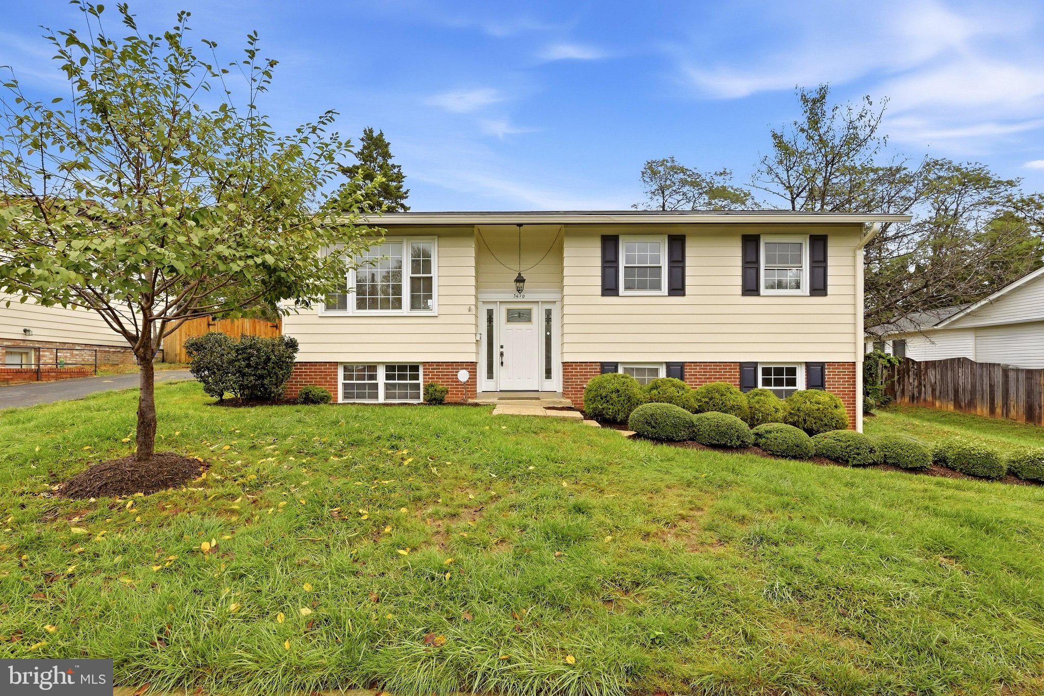 3610 HERITAGE LANE