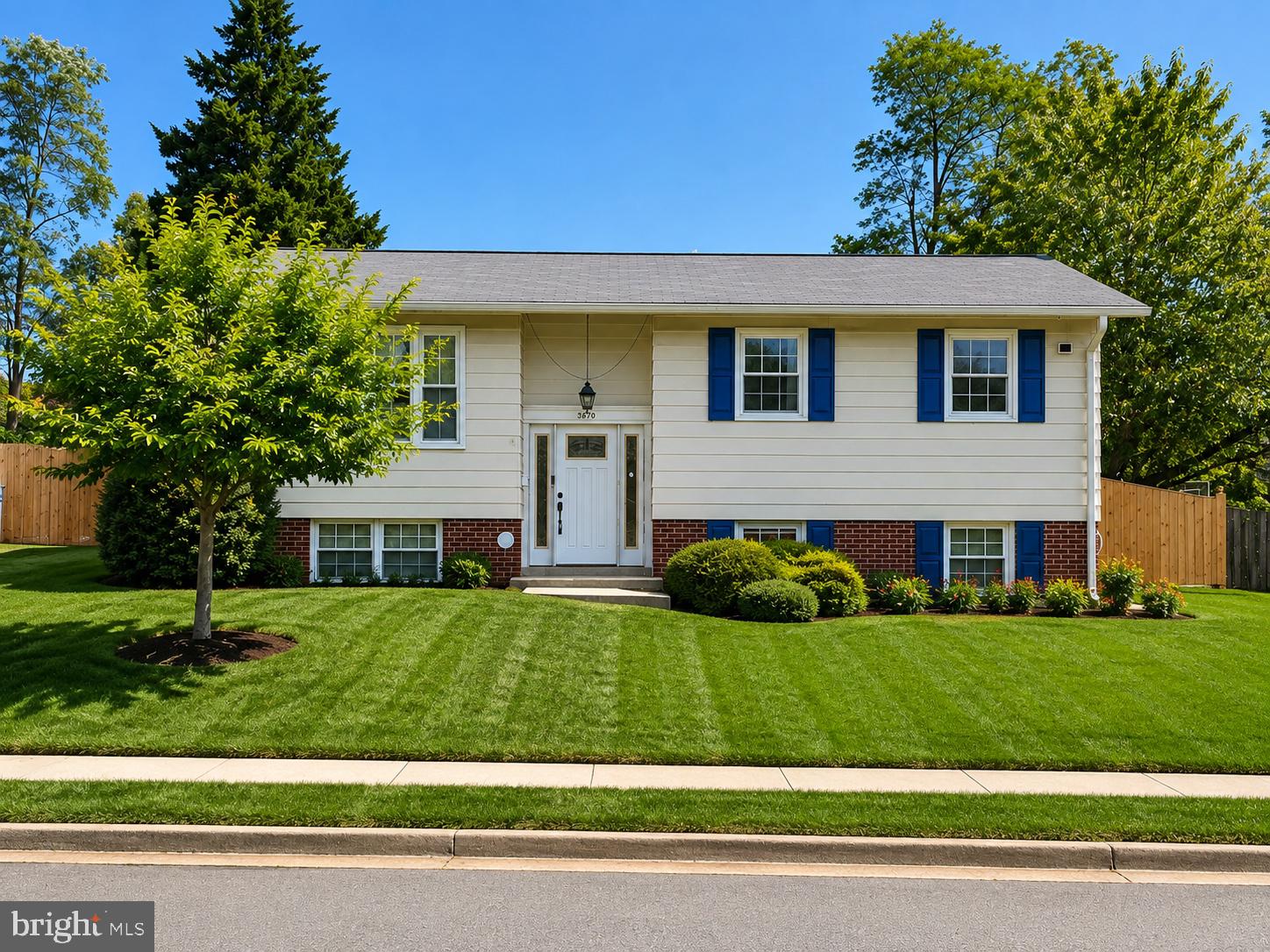 3610 HERITAGE LANE