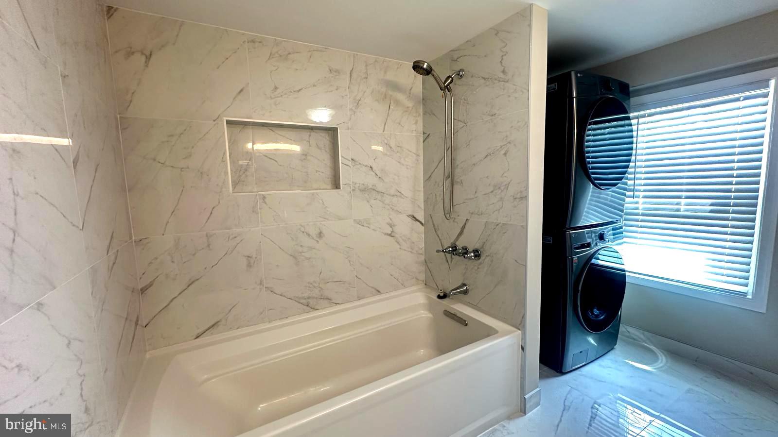 MOUNTAIN VIEW - Residential