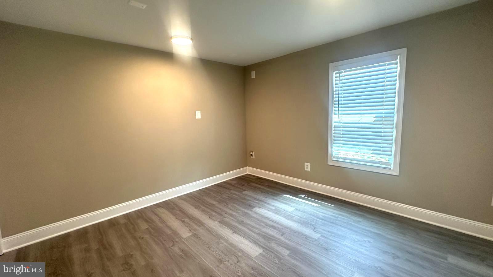 MOUNTAIN VIEW - Residential