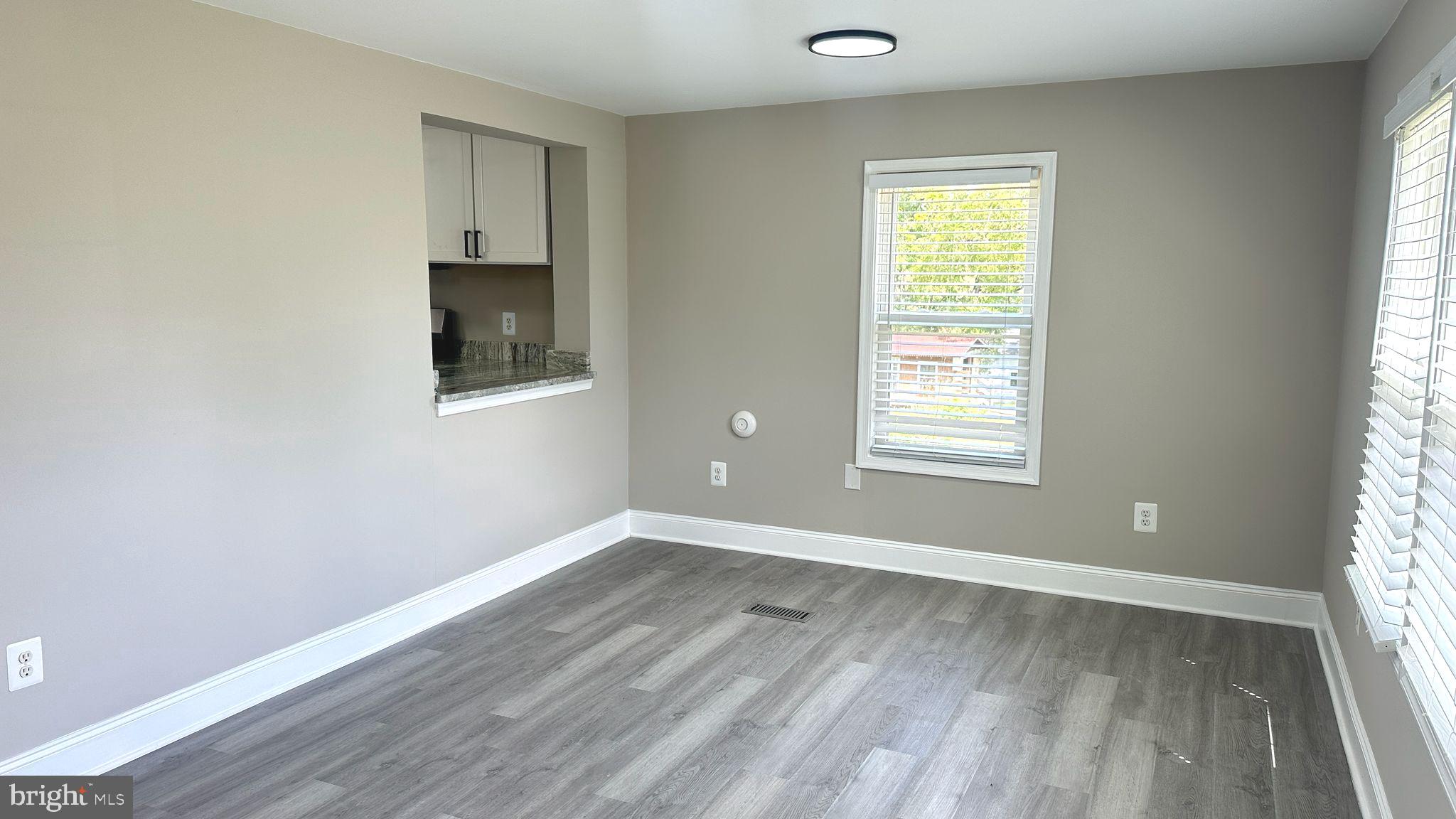 MOUNTAIN VIEW - Residential