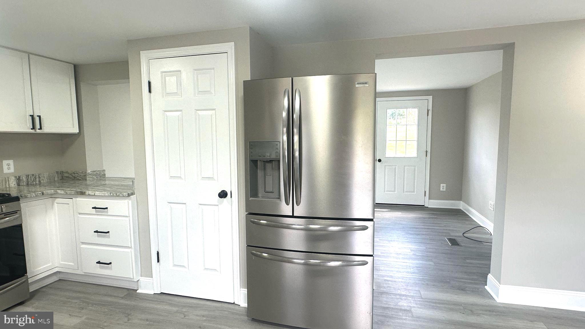 MOUNTAIN VIEW - Residential