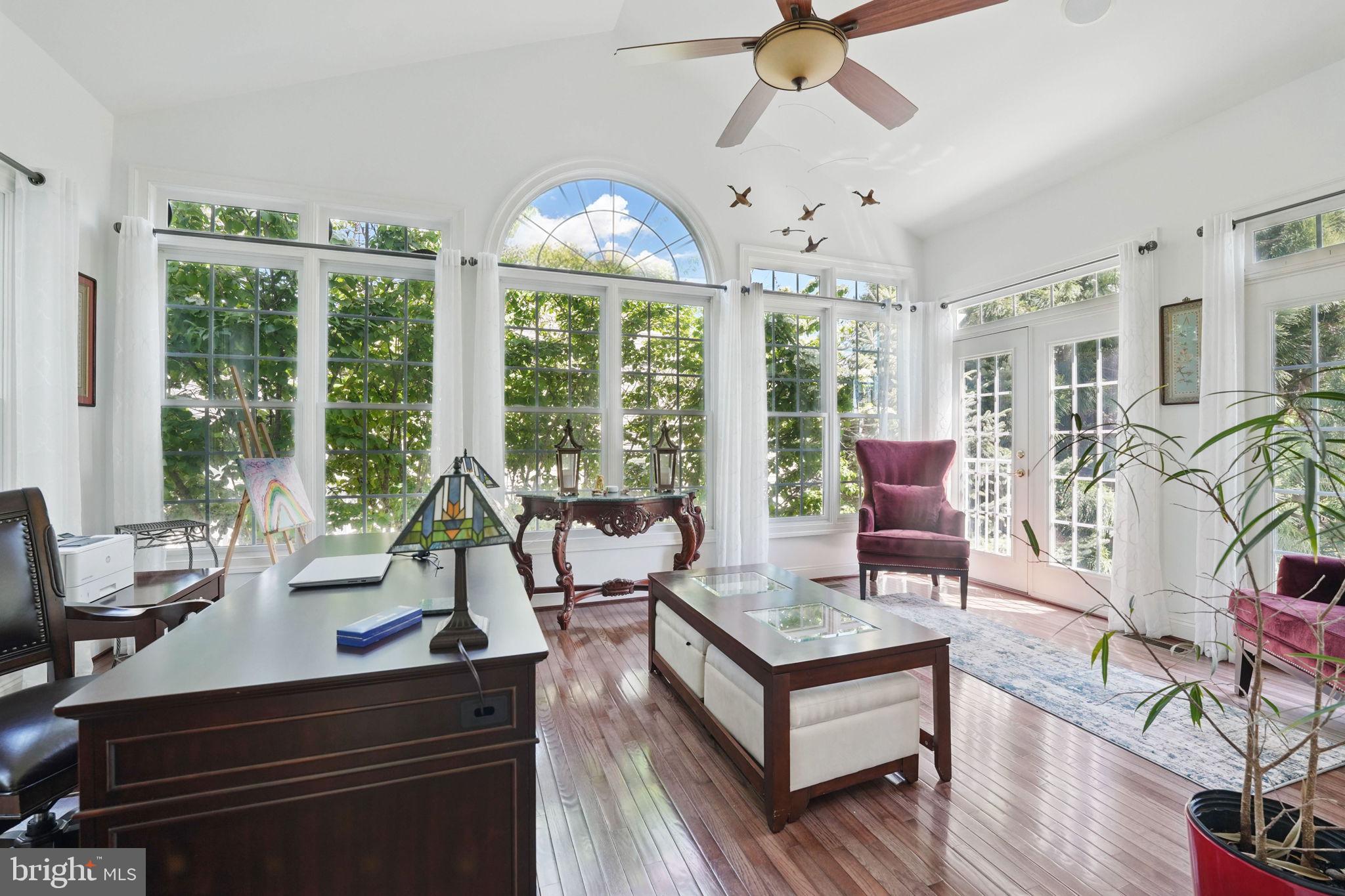 BEACON HILL - Residential