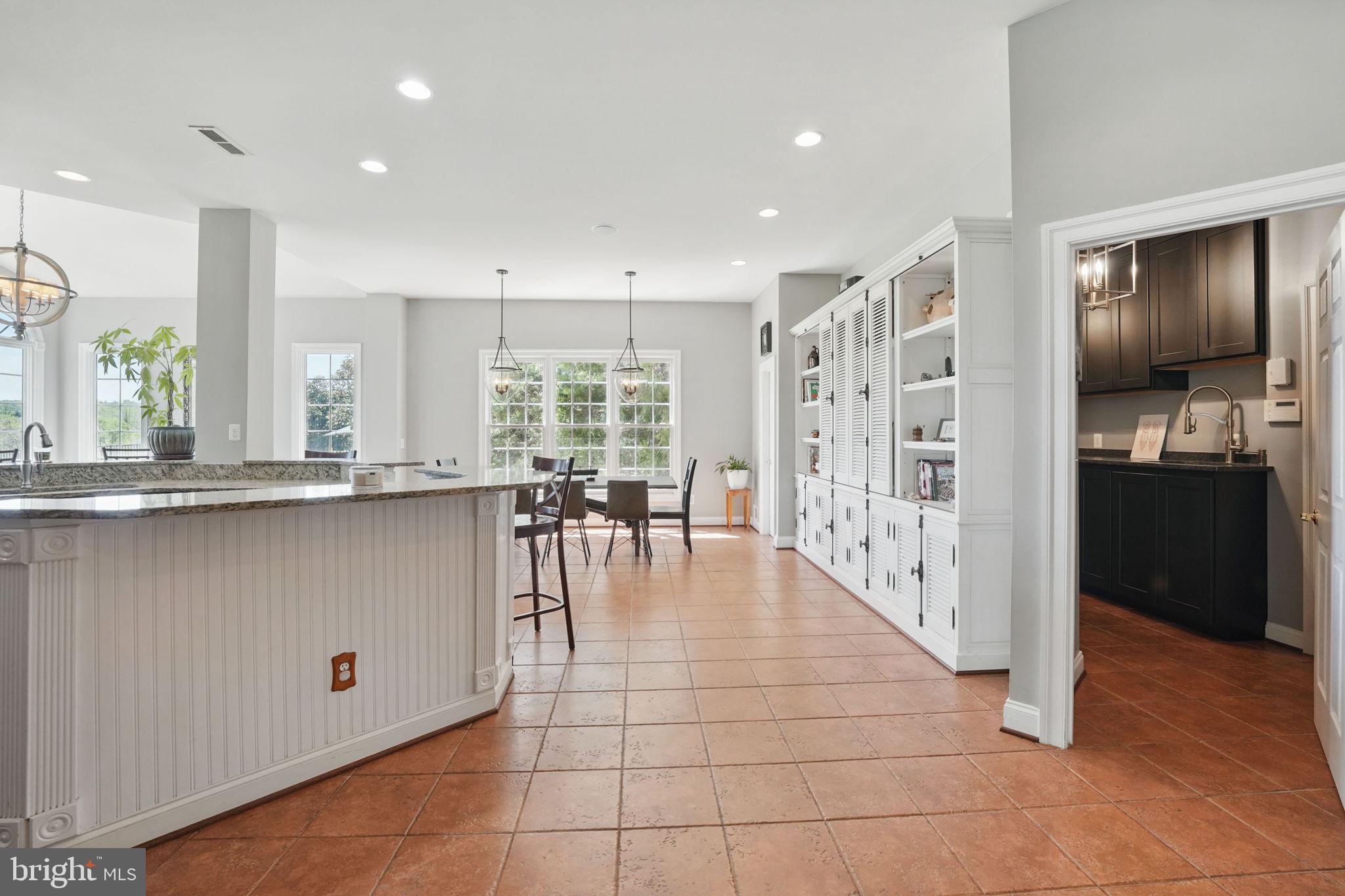 BEACON HILL - Residential