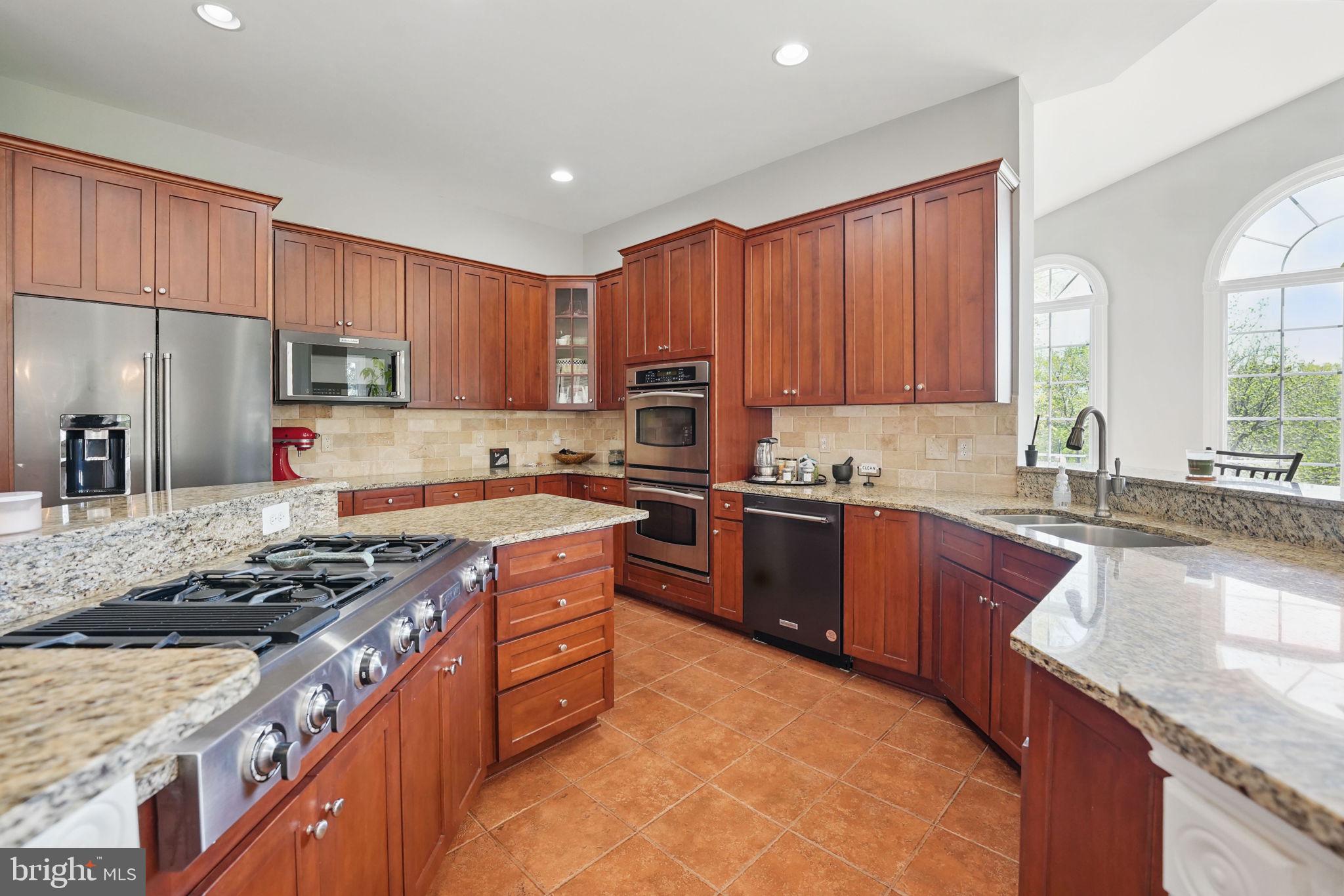 BEACON HILL - Residential