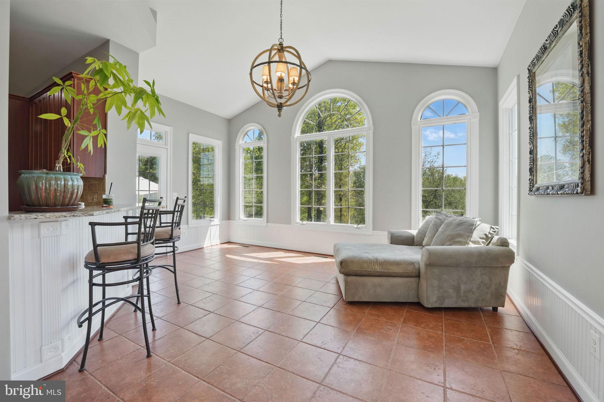 BEACON HILL - Residential