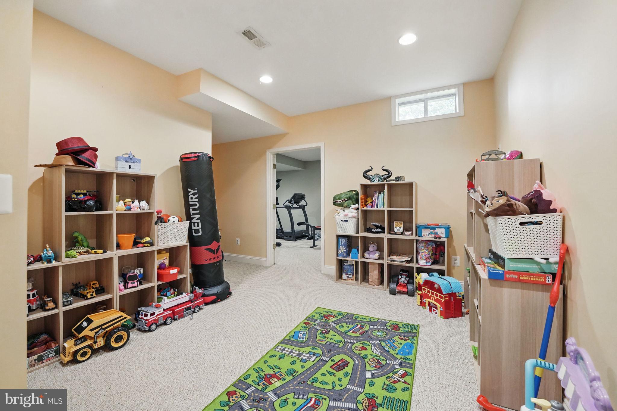 BEACON HILL - Residential