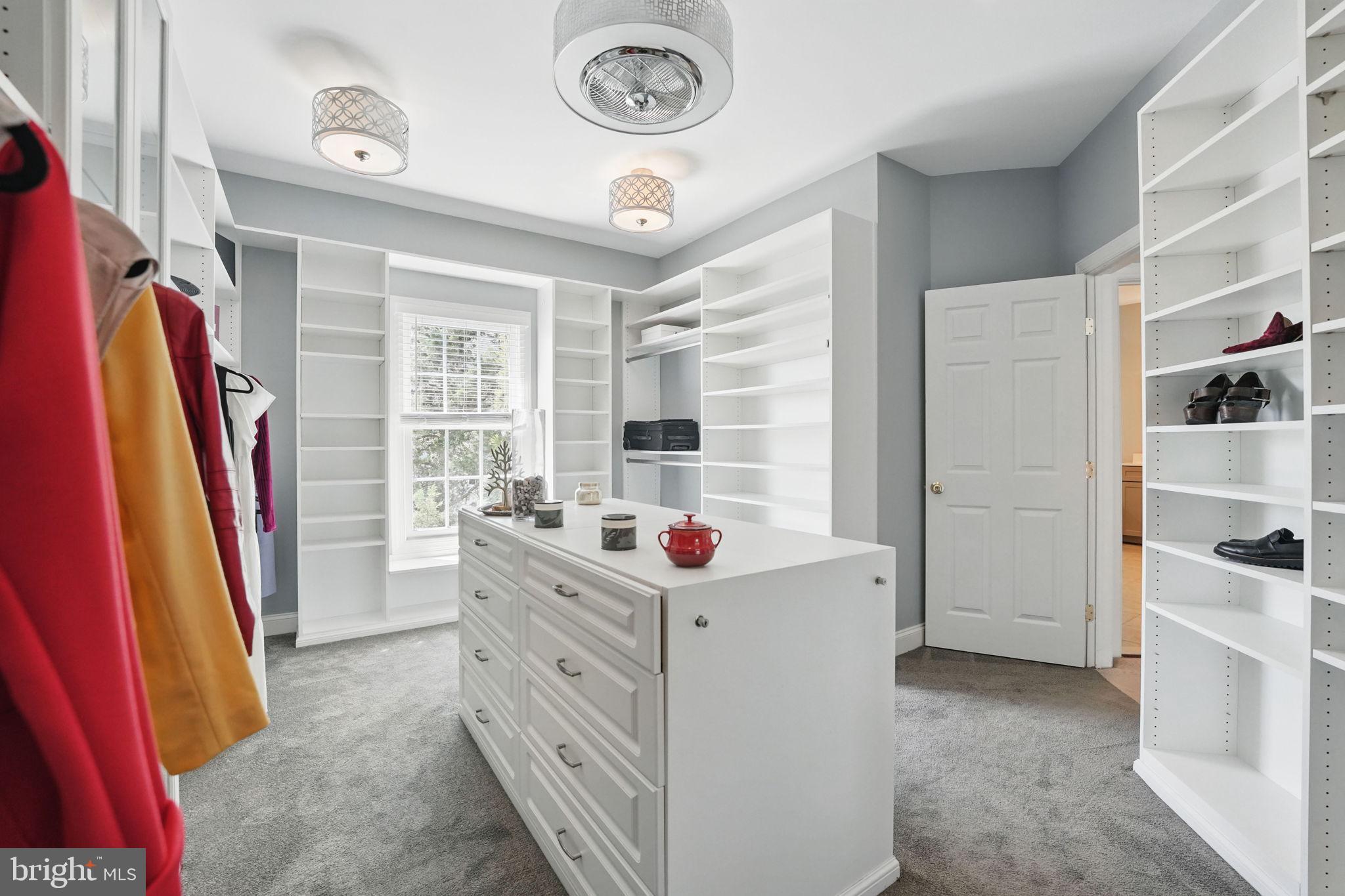 BEACON HILL - Residential