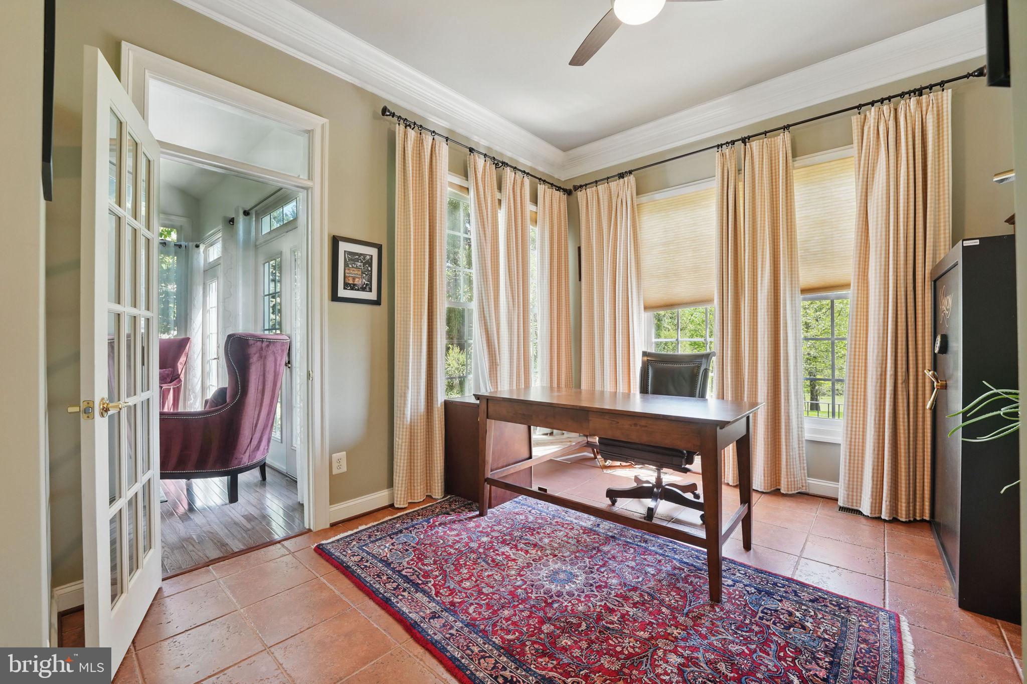 BEACON HILL - Residential