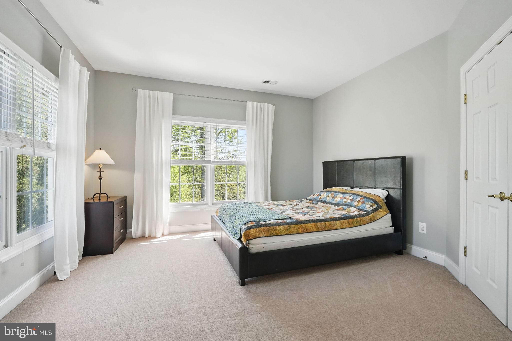 BEACON HILL - Residential