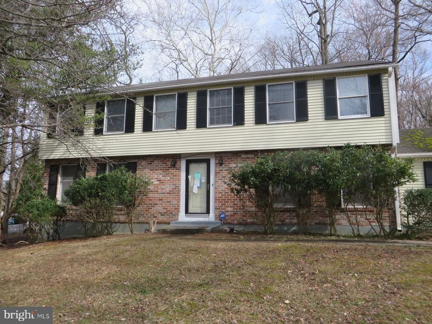 HIGHEST & BEST: Has been accepted****FIVE OFFERS OVER $230,000 Already !!**** HIGHEST & BEST !!!