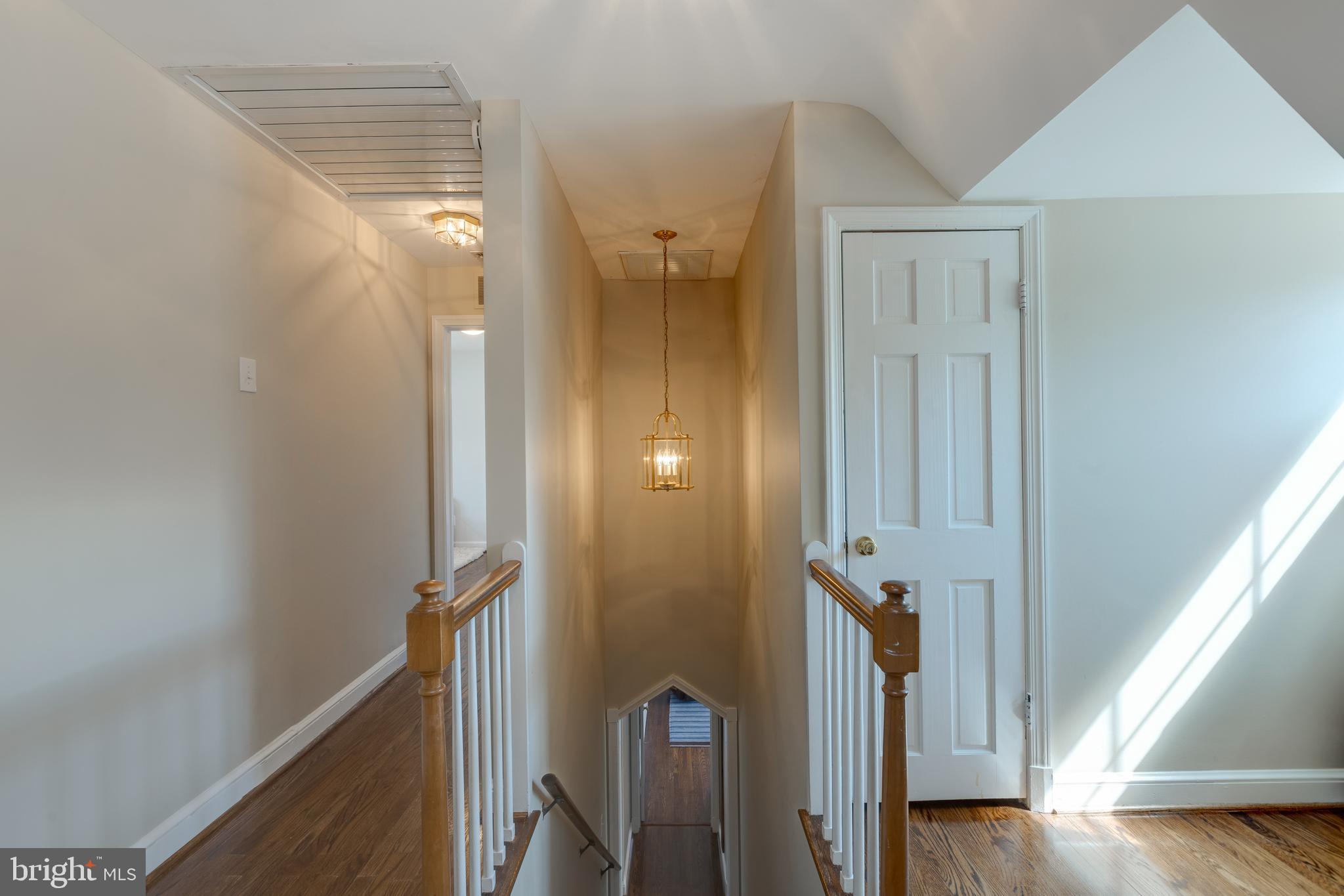 COUNTRY CLUB HILLS - Residential