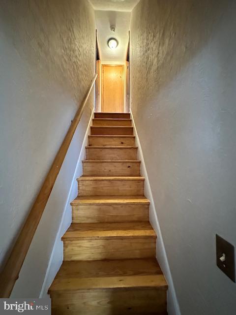 KENSINGTON ESTATES - Residential