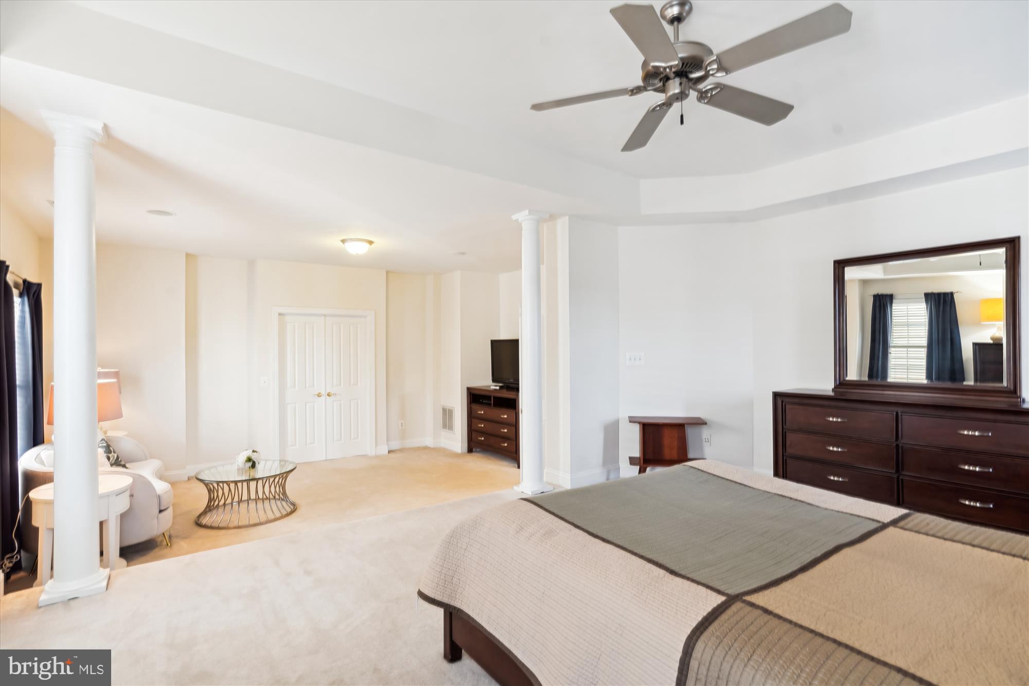 MORGAN CHASE - Residential