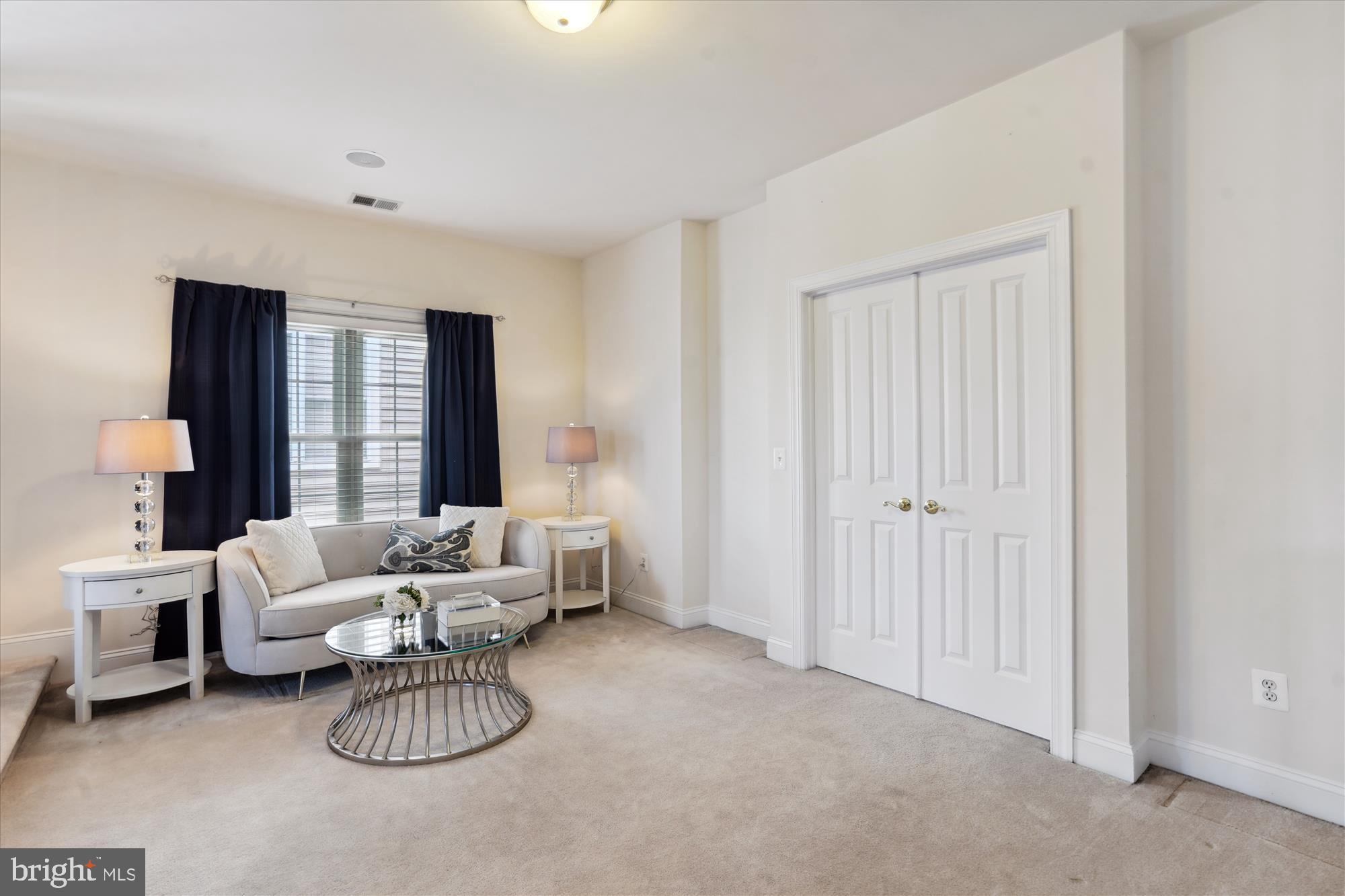 MORGAN CHASE - Residential