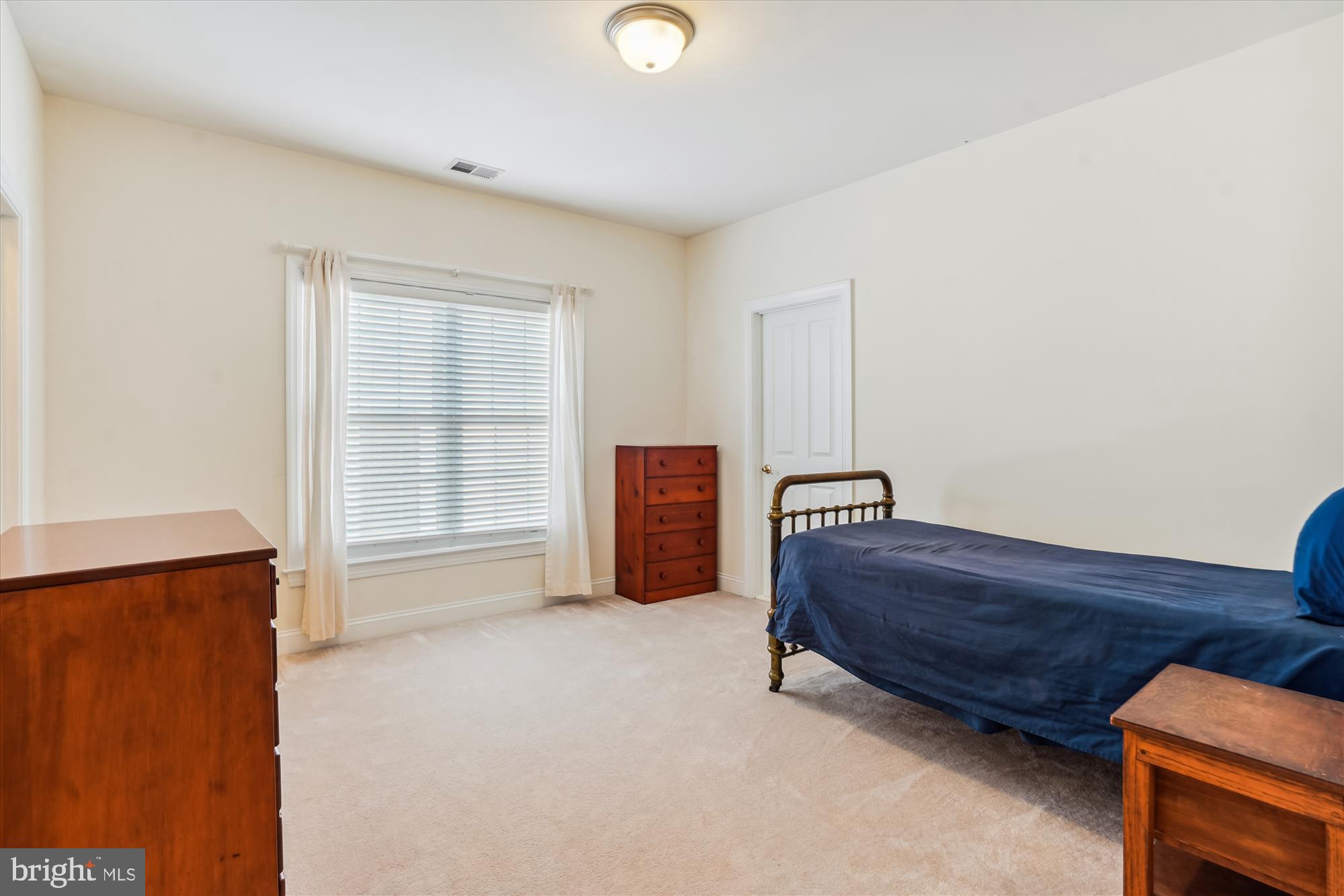 MORGAN CHASE - Residential