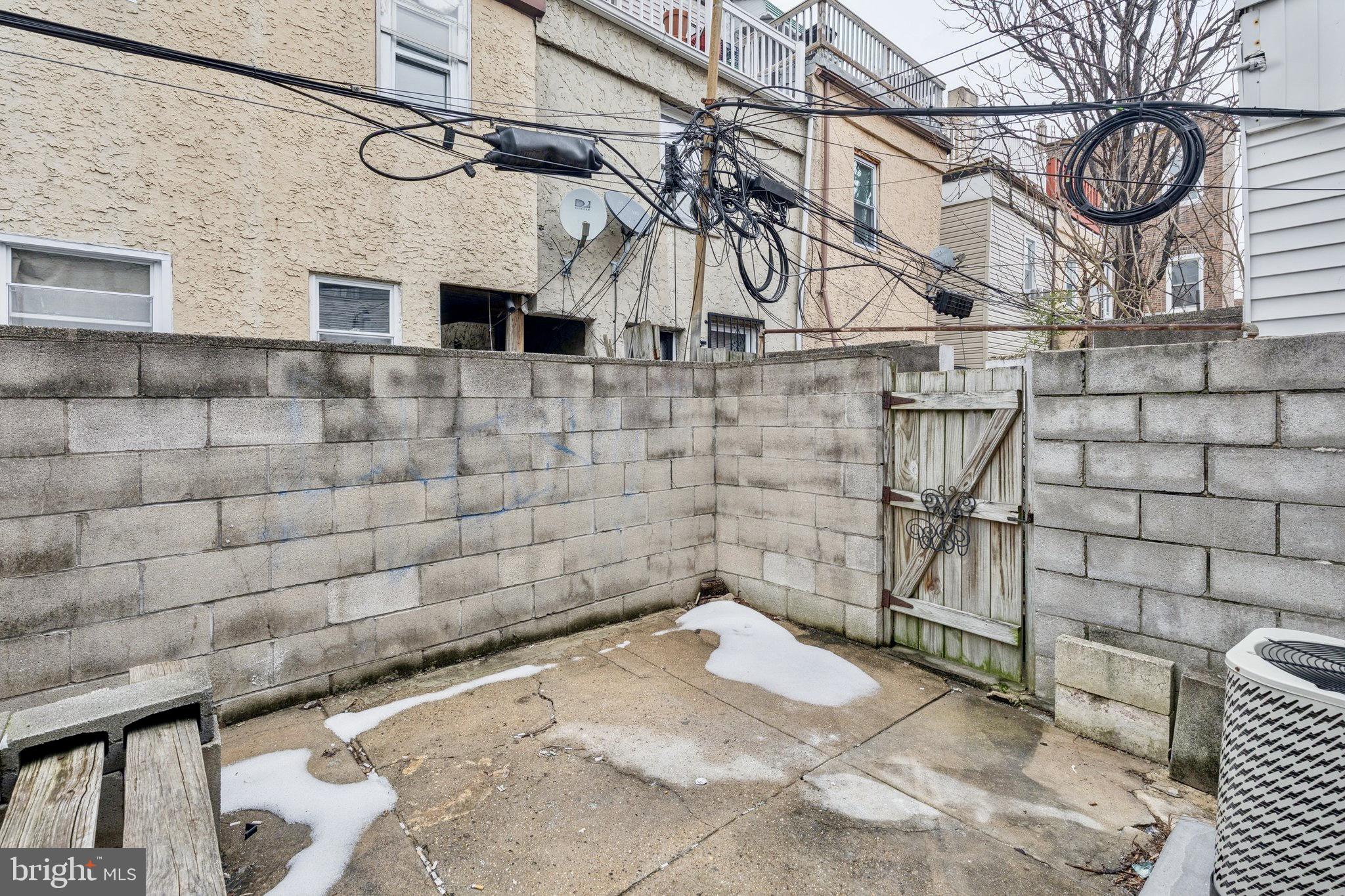 PASSYUNK SQUARE - Residential