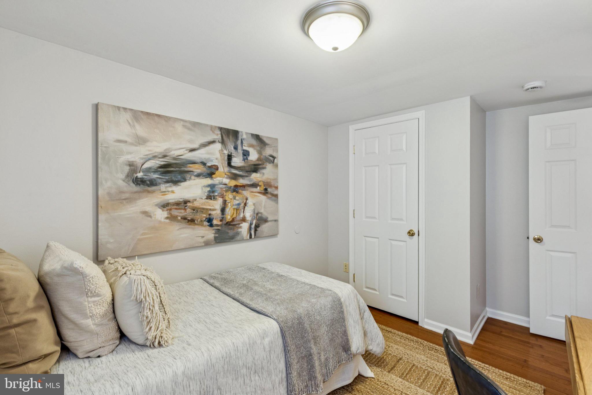 PASSYUNK SQUARE - Residential