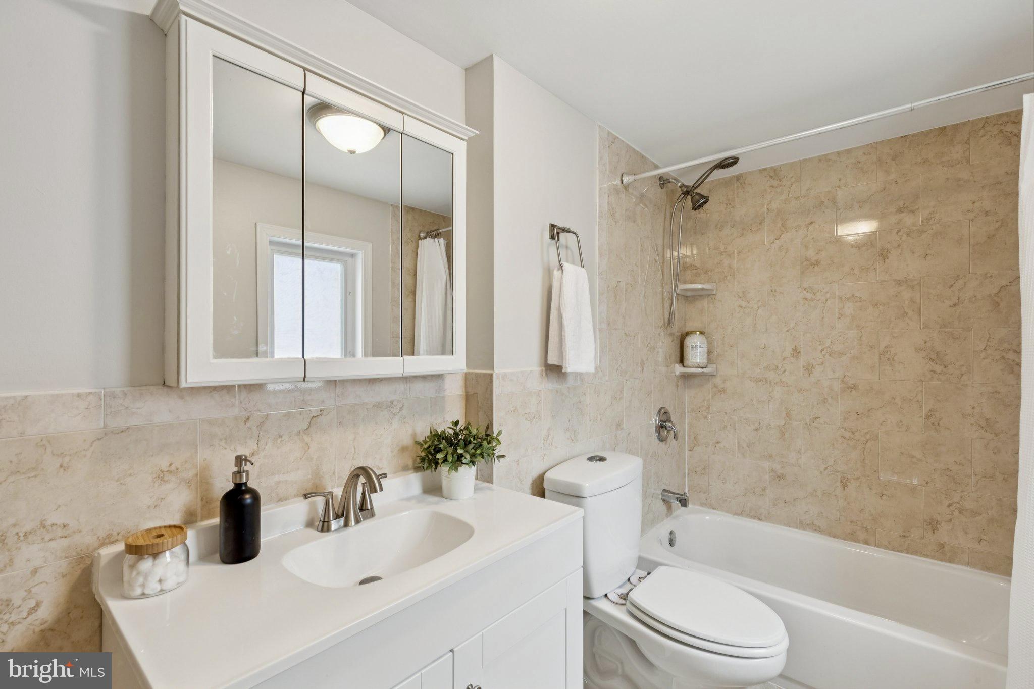 PASSYUNK SQUARE - Residential