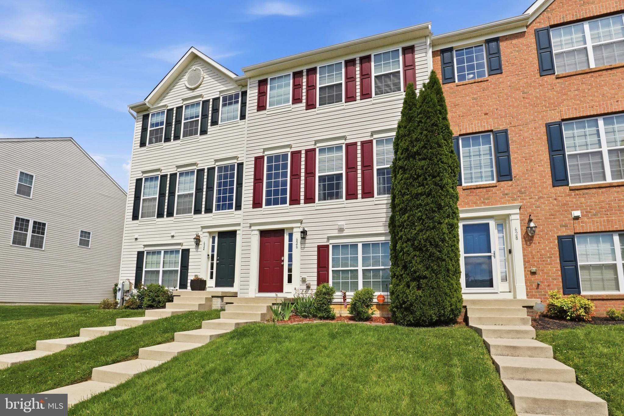 626 SNOWBERRY WAY