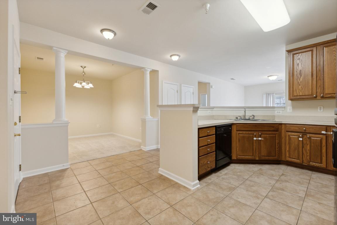 THE RESERVE CONDOMINIUMS - Residential