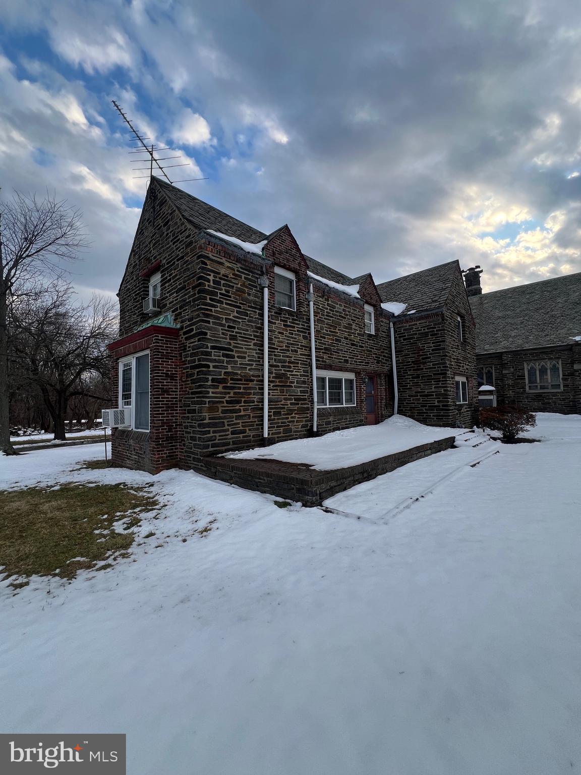 3701 W 9TH STREET