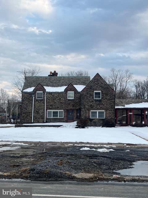 Homes For Sale - 3701 W 9th Street<br/> Delaware County, MARCUS HOOK, PA 19061
