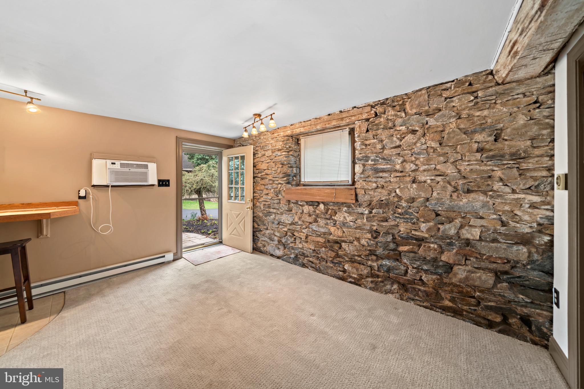 MEMEL FARMS - Residential