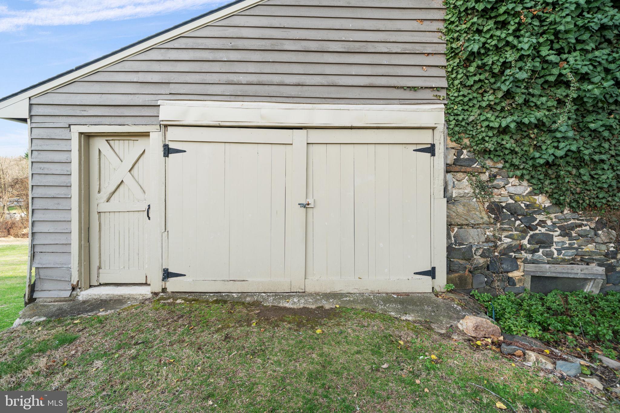 MEMEL FARMS - Residential