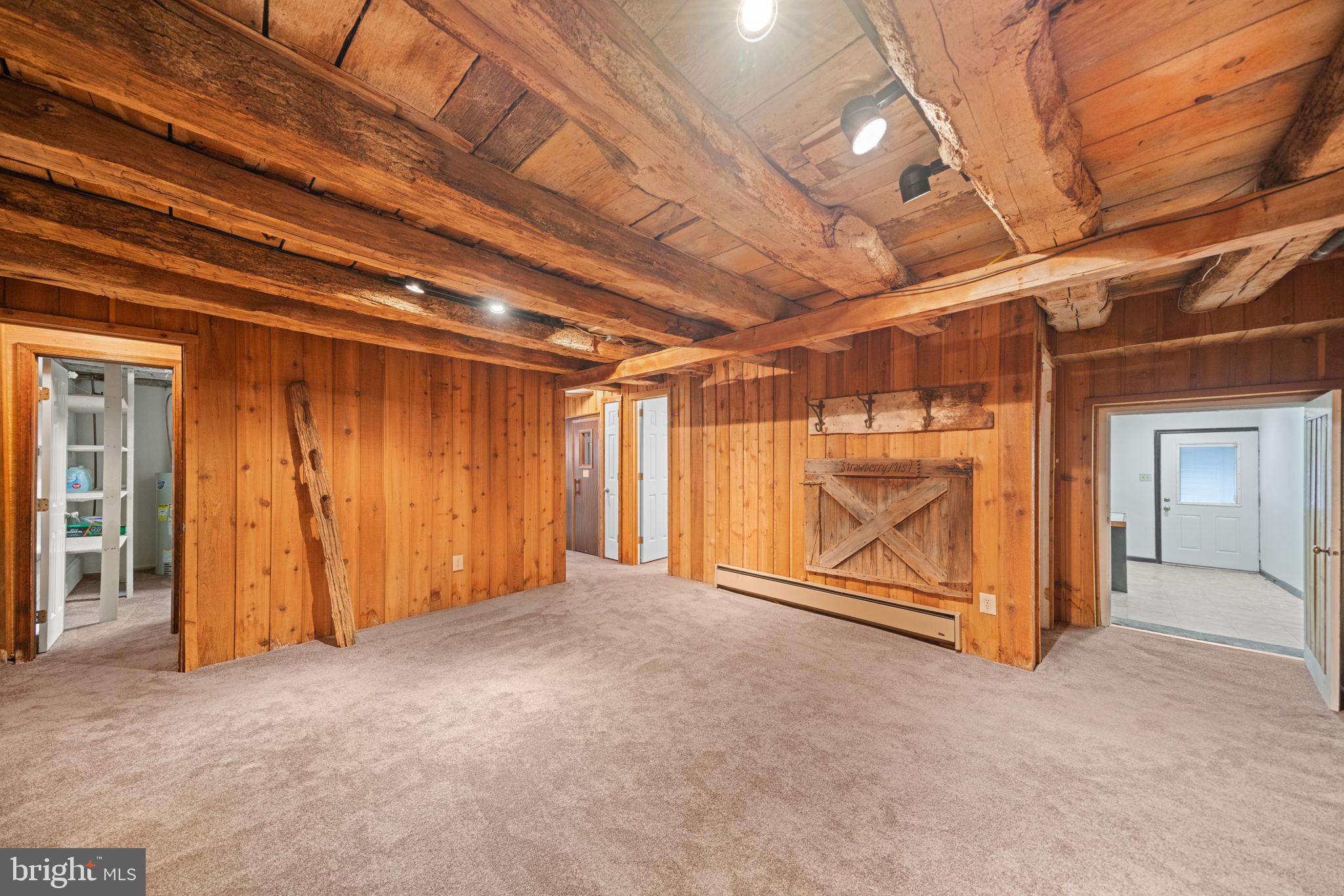 MEMEL FARMS - Residential