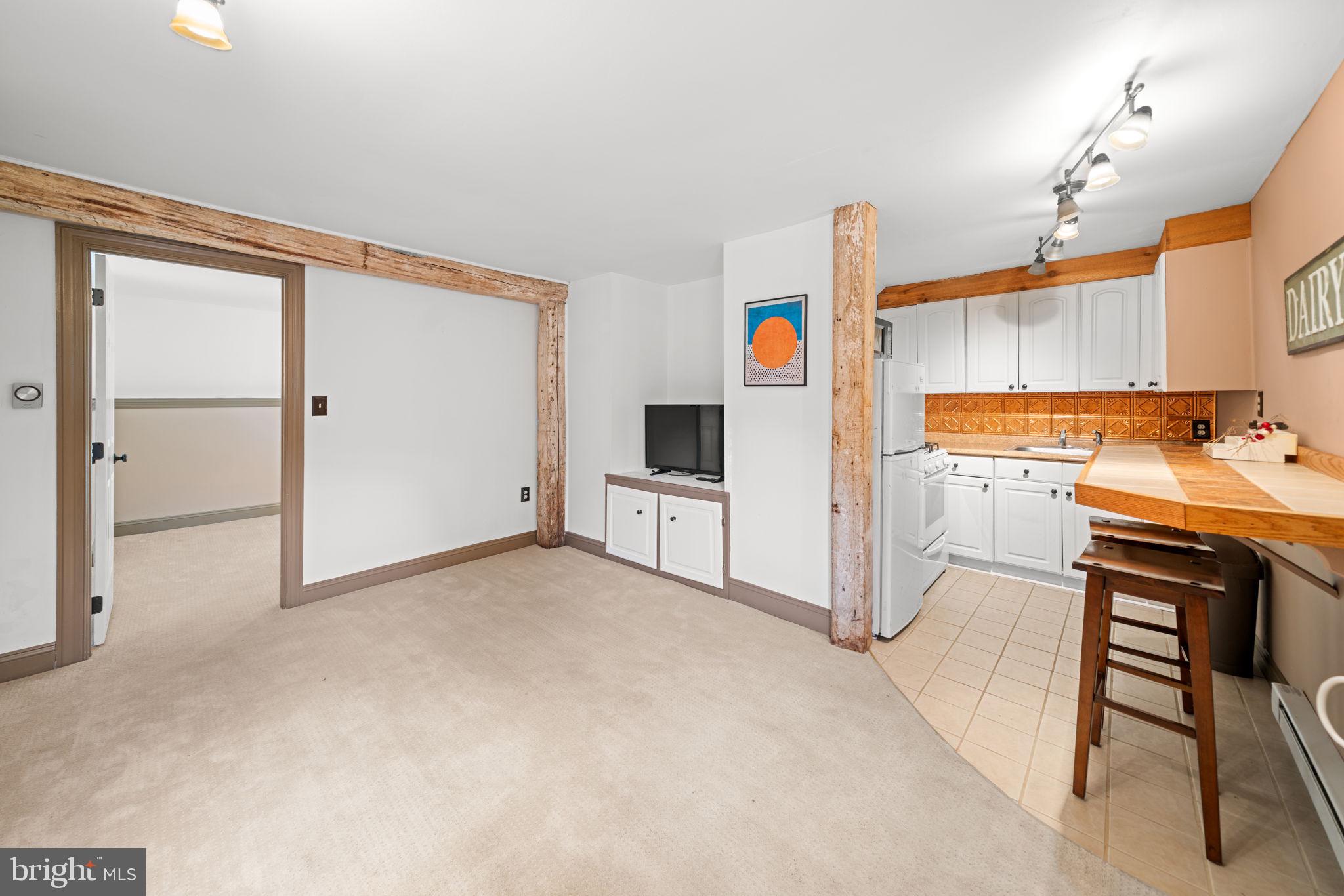 MEMEL FARMS - Residential