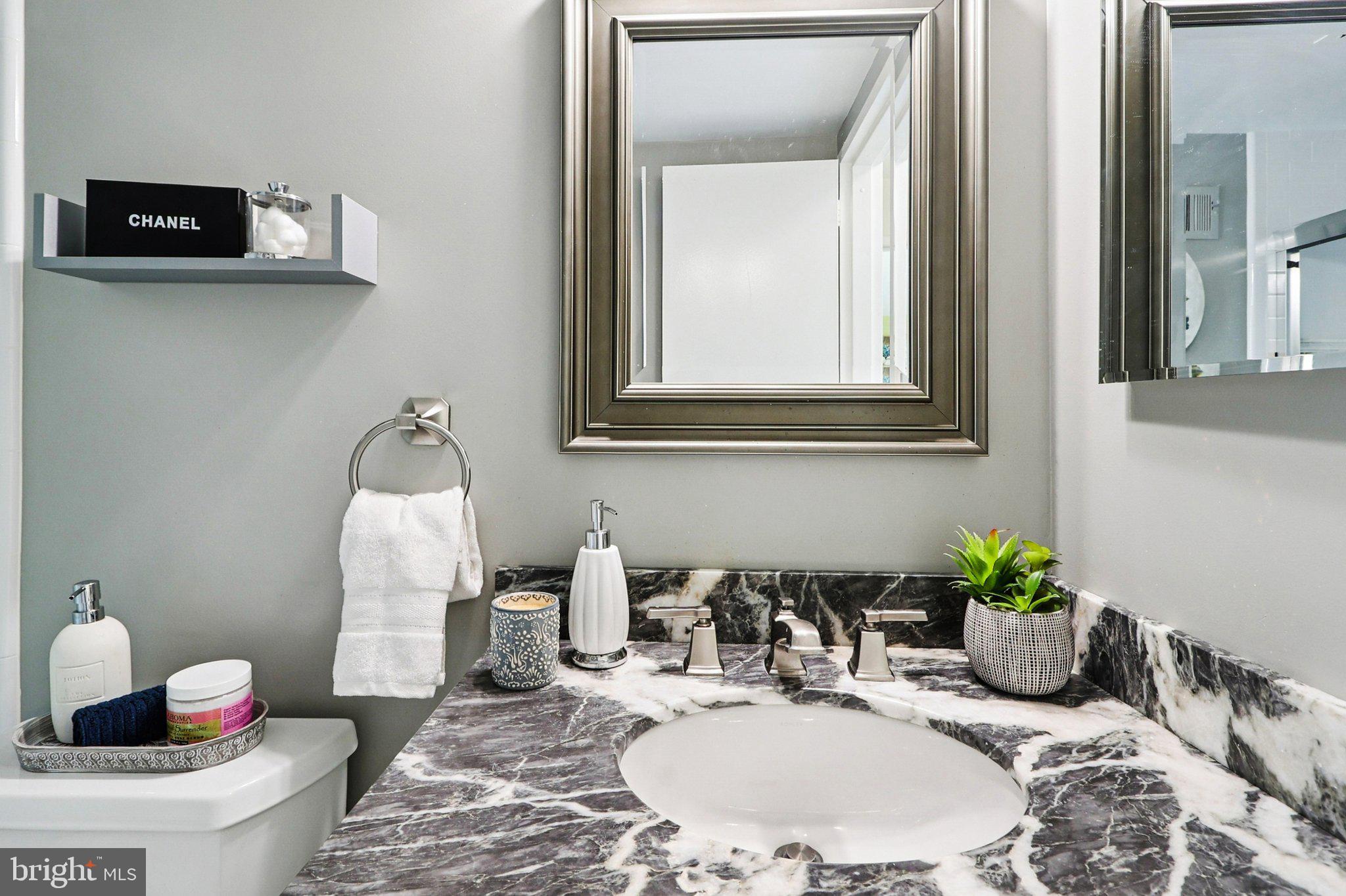 AMERICANA FINMARK - Residential